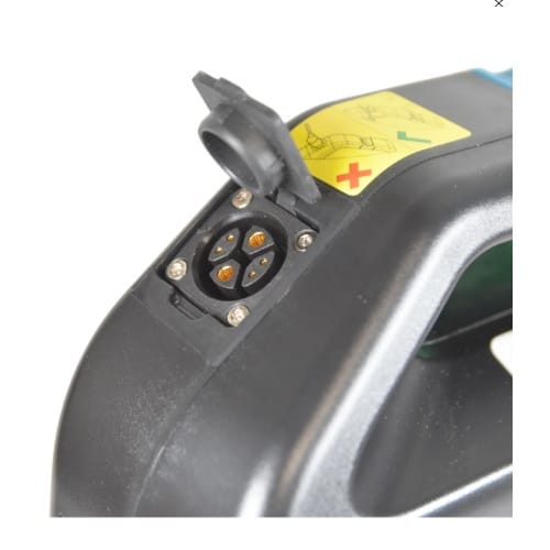 conector de carga bateria transpaleta toyota 24v